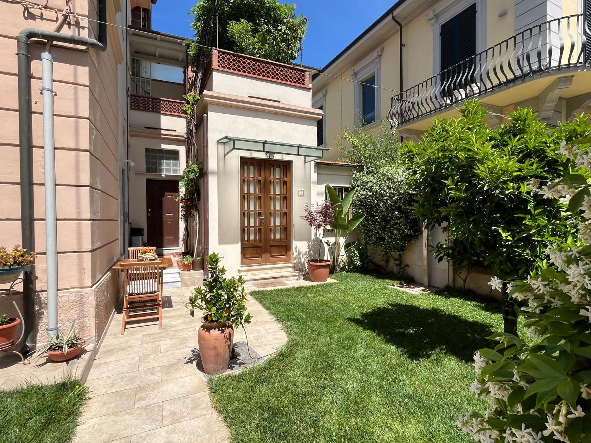 Apartament Monolocale Pura Vida Viareggio Zewnętrze zdjęcie